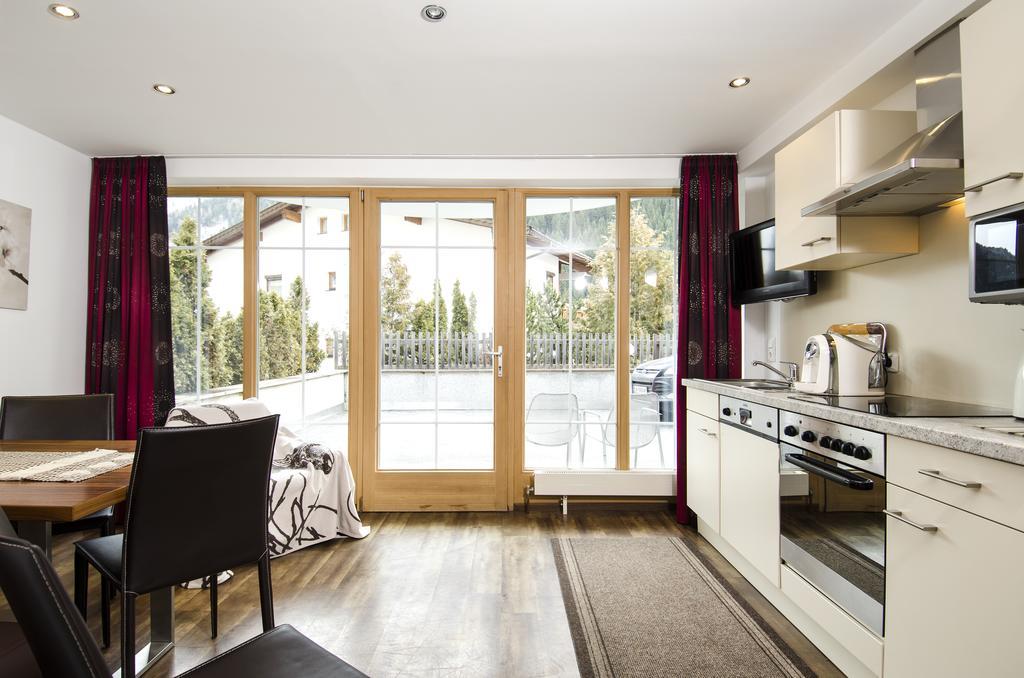 Ambiente Appartements Ischgl Bagian luar foto