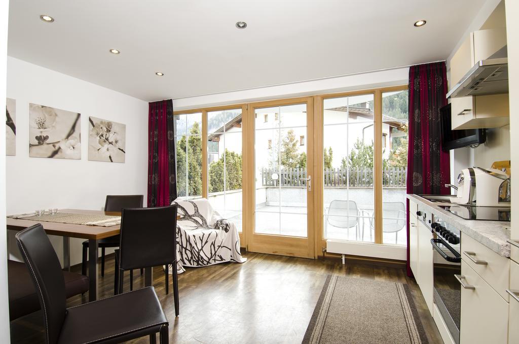 Ambiente Appartements Ischgl Bagian luar foto